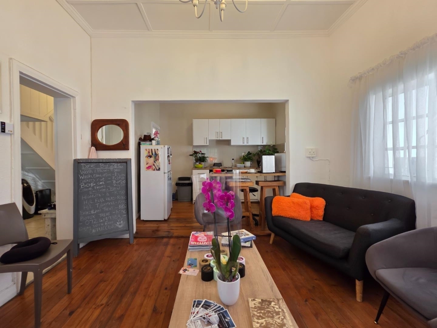 2 Bedroom Property for Sale in Sea Point Western Cape